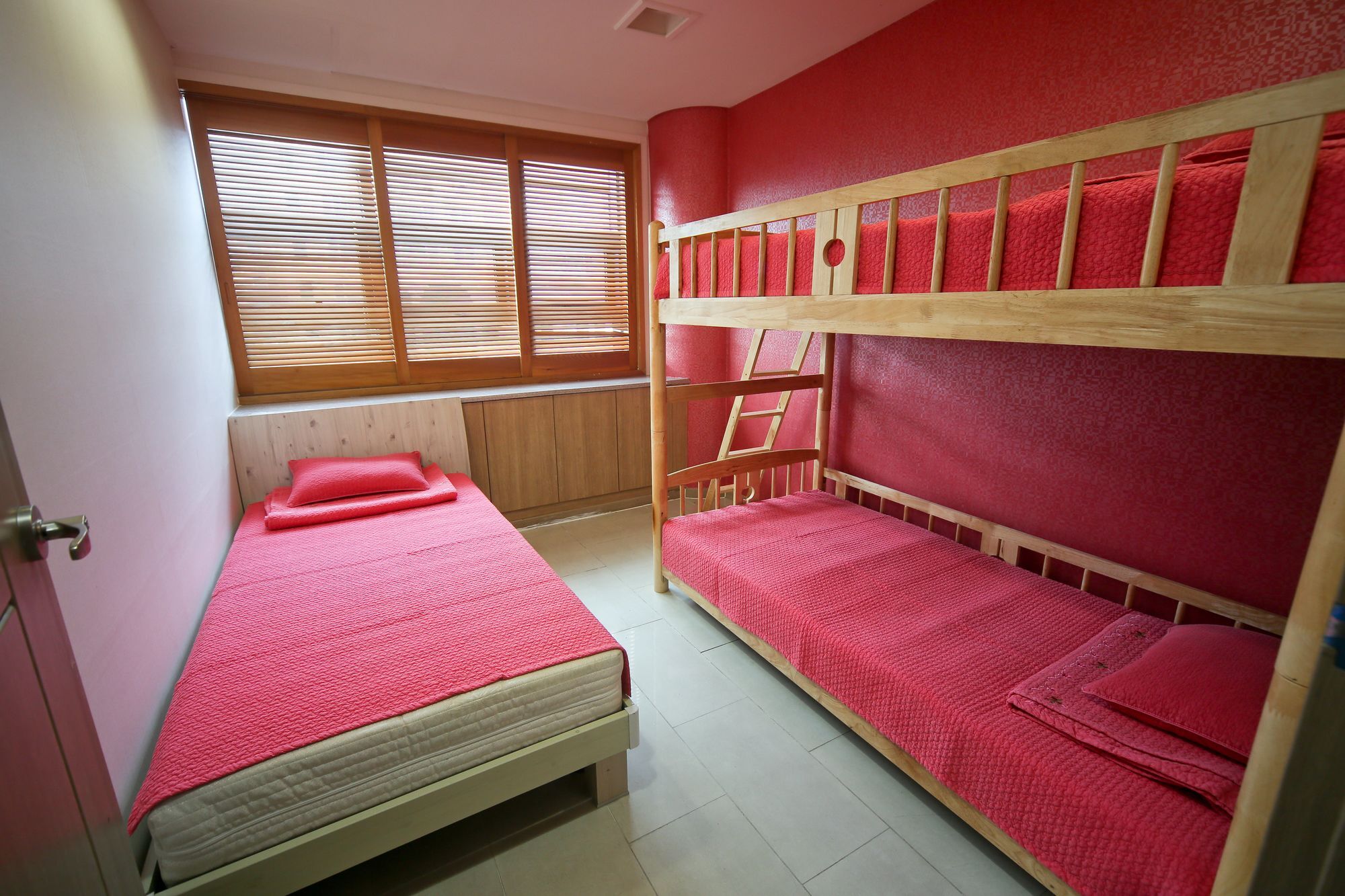 Ganse Guesthouse Jeju Exterior photo